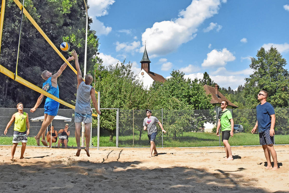20220831 Uerkheim VBTurnier Rogle (2) Hajde Brünus - Kopie Viel Betrieb an der Uerkner Beach | Der Landanzeiger